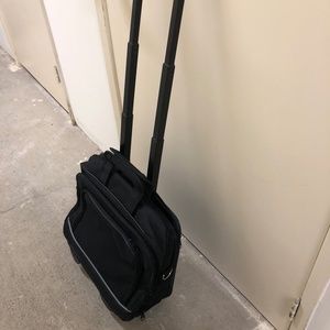 Rolling Laptop Case Bag for Business Commuter with Durable Water Resistant